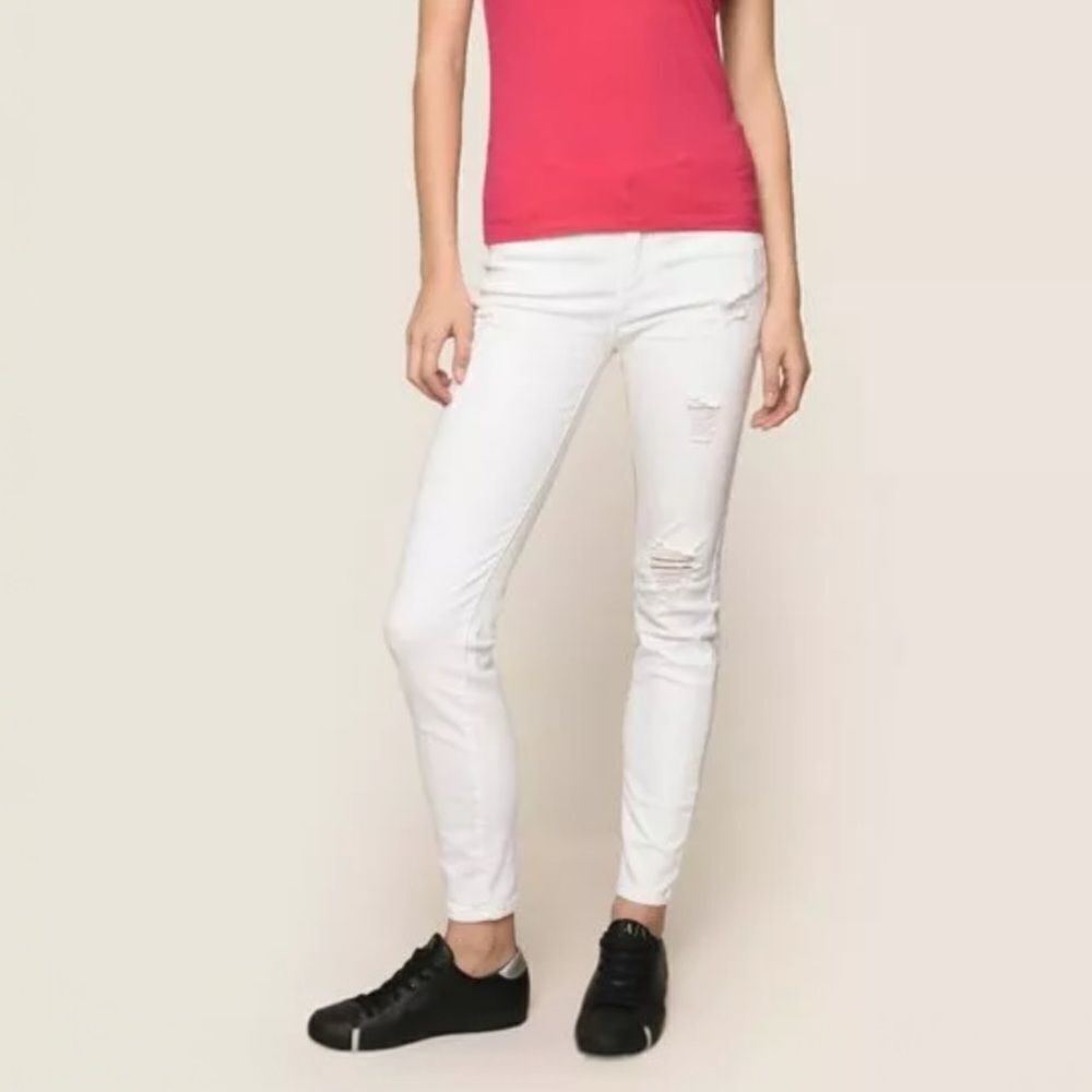 A|X Armani Exchange Super Skinny Distressed Mid Rise White Jeans Women's J01 29R